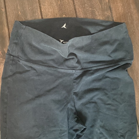 Old Navy active Maternity lounge pants L - Picture 3 of 5